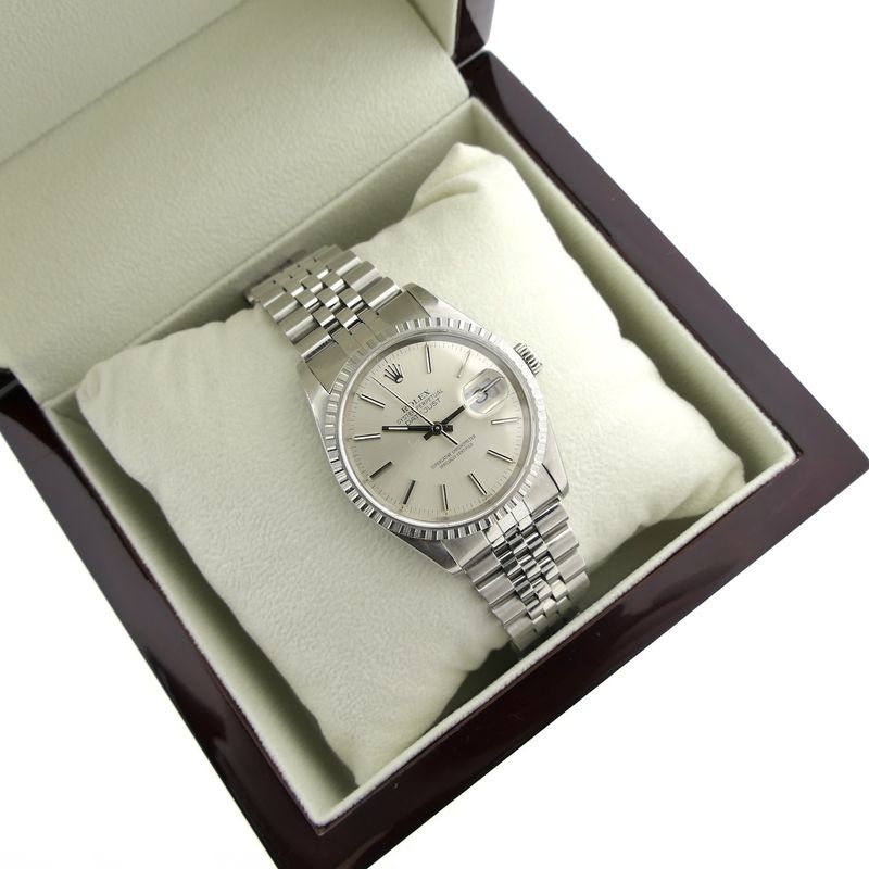 Image 20 of Rolex Datejust 16220; Automatic watch