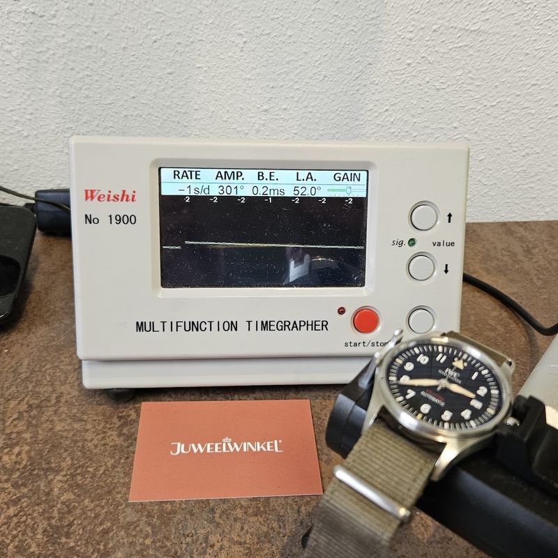 Image 18 of IWC Pilot Spitfire IW326801; Automatic men's watch