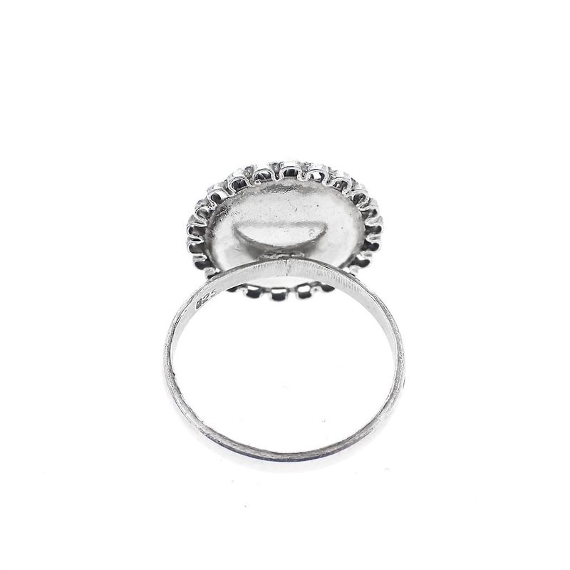 Image 4 of Silver ring with Zeeland button