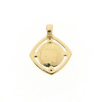 Gold pendant with the face of Jesus