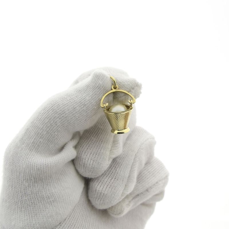 Image 6 of Gold bucket pendant with artificial pearl