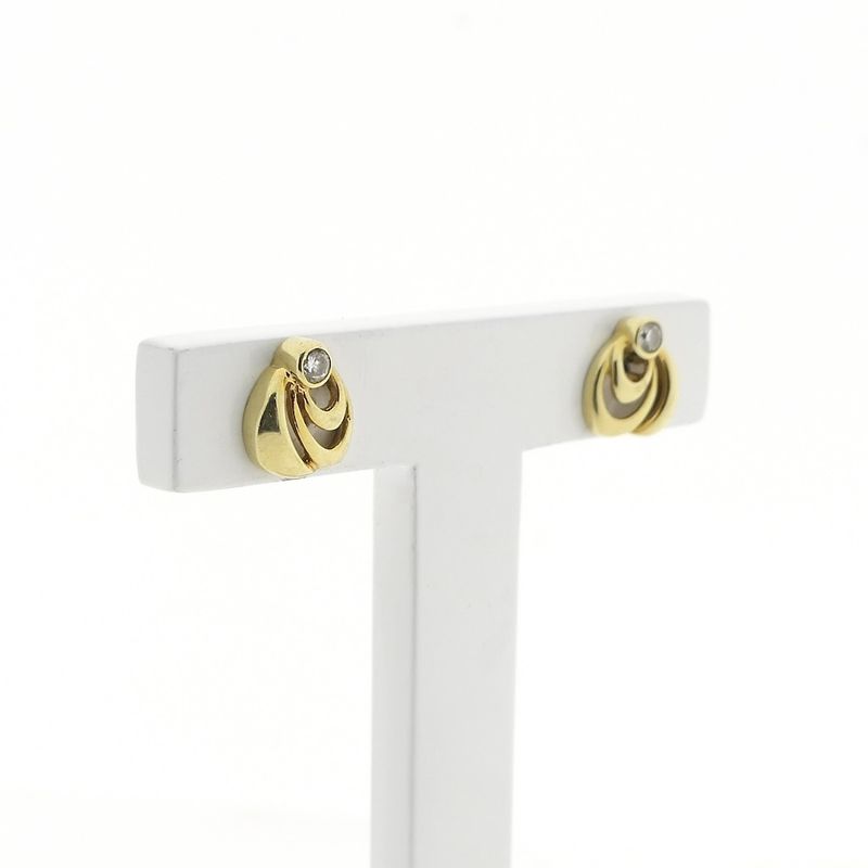 Image 3 of Gold stud earrings with zirconia