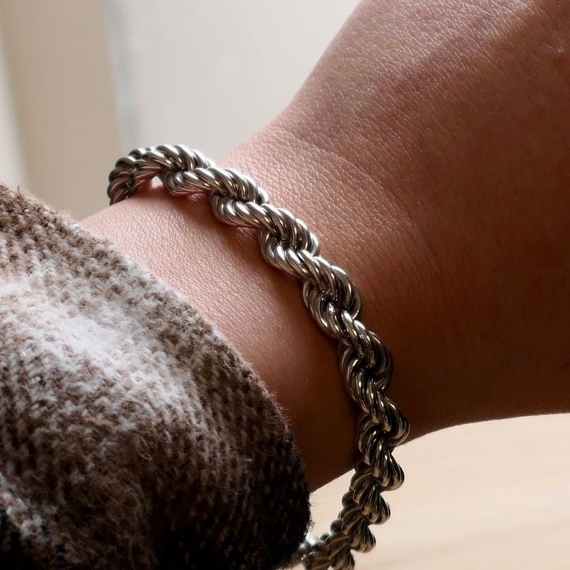 Image 7 of Silver Twisted Link Bracelet