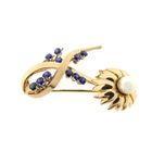 Image 3 of Vintage gold brooch with pearl and sapphires