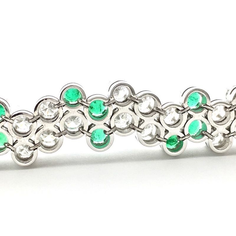 Image 4 of Exclusive white gold bracelet with emerald and diamond; 7.40 ct. + IGI Certificate