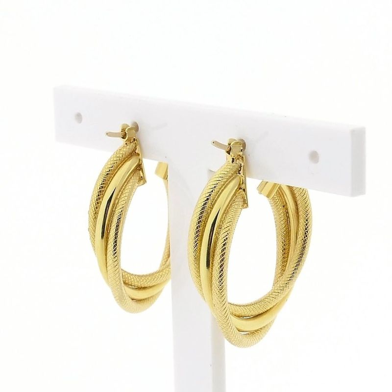 Image 4 of Gold hoop earrings with pattern; Ø 25 mm