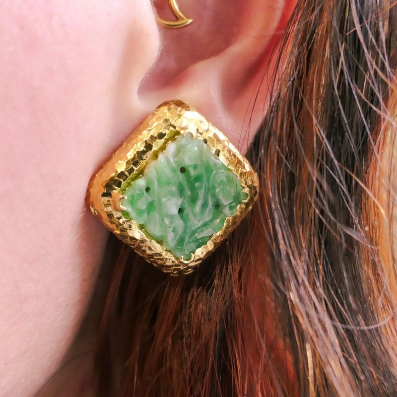 Image 4 of Vintage gold clip-on earrings with jade.