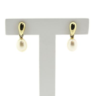 Image 2 of Gold stud earrings with pearl
