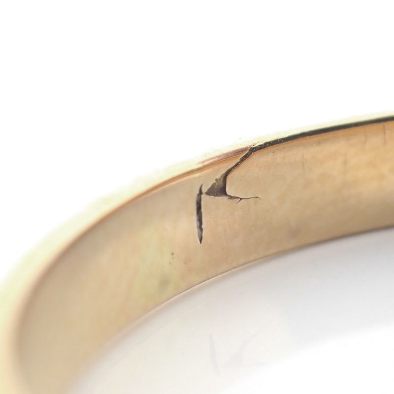 Image 5 of Gold solitaire ring with diamond; 0.05 ct.