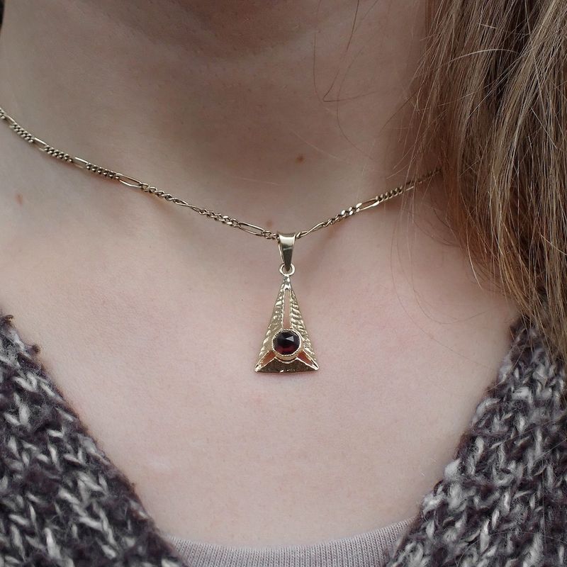 Image 7 of Vintage gold pendant with garnet