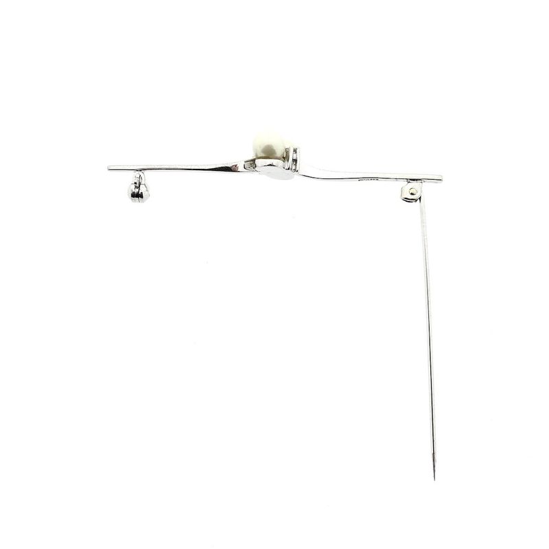 Image 5 of Narrow white gold brooch with pearl and diamonds; 0.06 ct.
