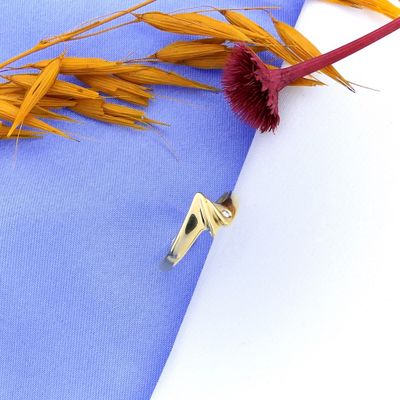 Image 2 of Gold ring with diamond 0.01 ct.