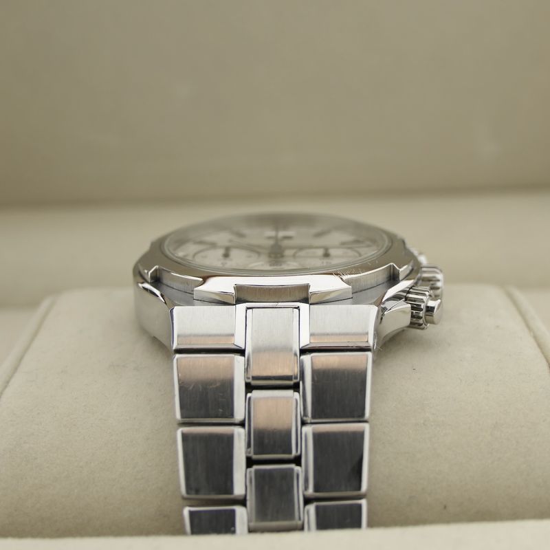 Image 19 of Vacheron Constantin Overseas Chronograph 49140; Automatic men's watch