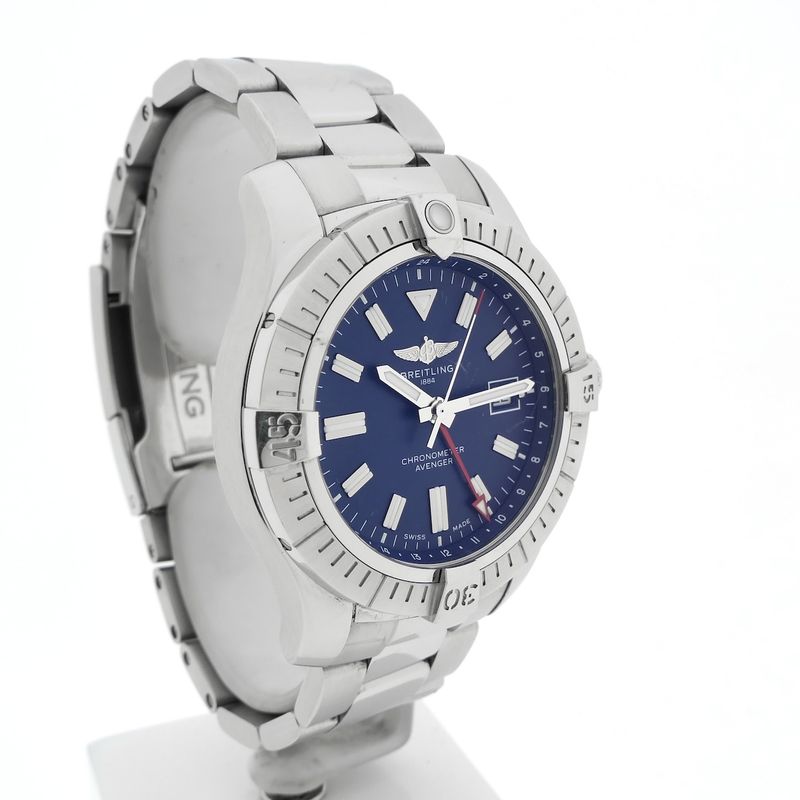 Image 3 of Breitling Avenger GMT 45 A32395; Automatic men's watch with GMT second time zone