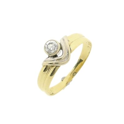Two-tone gold solitaire ring with zirconia Image 1 of Two-tone gold solitaire ring with zirconia
