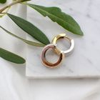 Image 3 of Two-tone gold diamond-cut earrings | Ø 17 mm