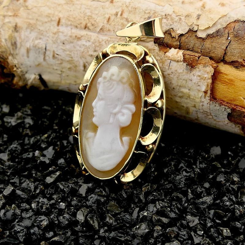 Image 2 of Vintage gold cameo pendant; 14 karat