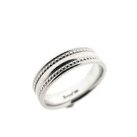 White gold ring | Novell