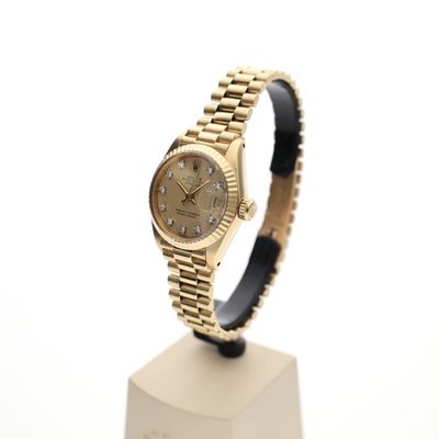 Image 2 of Rolex Lady-Datejust 26mm 6916; Vintage 18k Gold Women's Watch