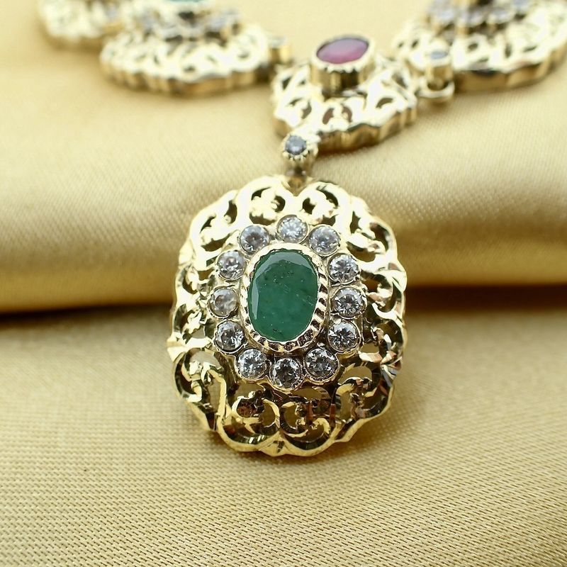 Image 4 of Golden oriental necklace with ruby ​​and emerald