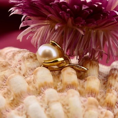 14 Karat Gold Pendant with Cultured Pearl Image 2 of 14 Karat Gold Pendant with Cultured Pearl