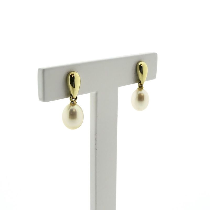 Image 3 of Gold stud earrings with pearl