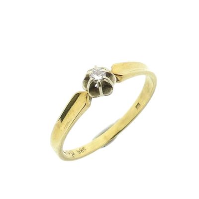Image 1 of Gold solitaire ring with diamond; 0.03 ct.