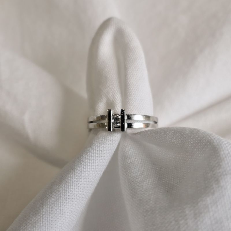 Image 7 of White gold solitaire ring with diamond; 0.09 ct.