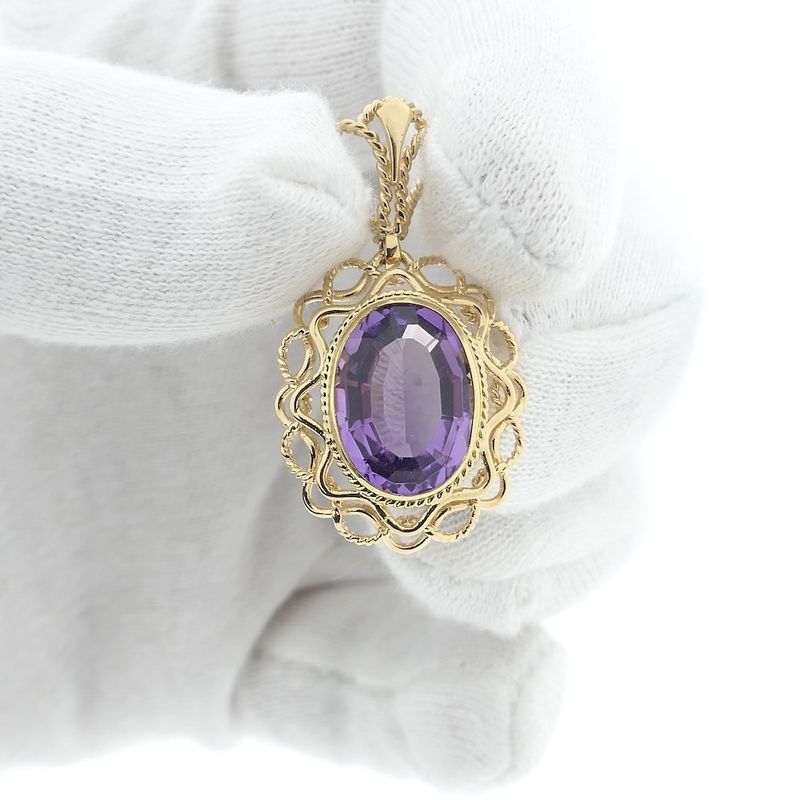Image 10 of Vintage gold pendant with amethyst.