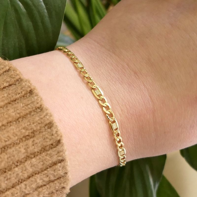 Image 8 of 9 carat Figaro link bracelet | 19.5 cm