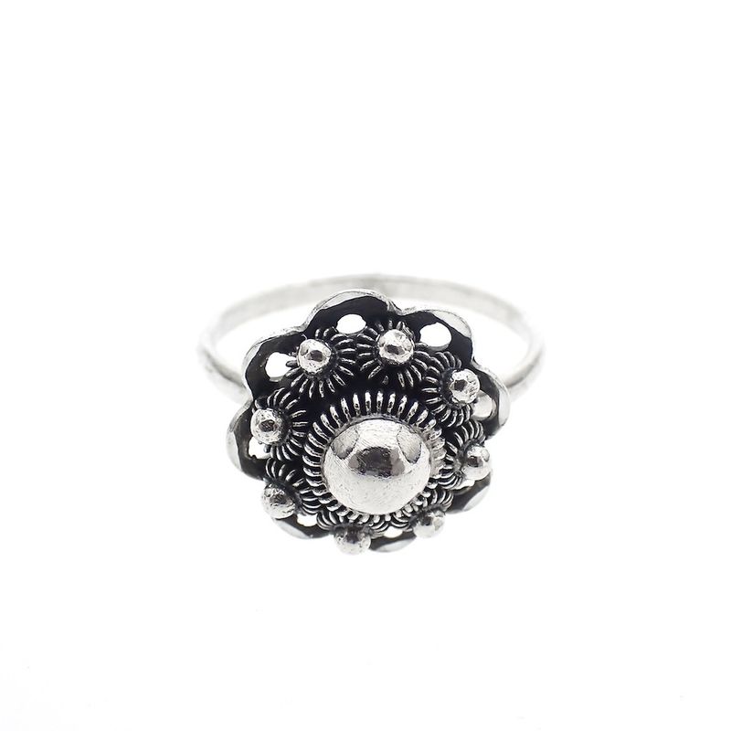 Image 3 of Silver ring with Zeeland button