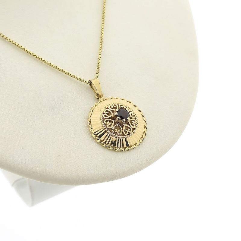 Image 9 of Vintage gold pendant with garnet