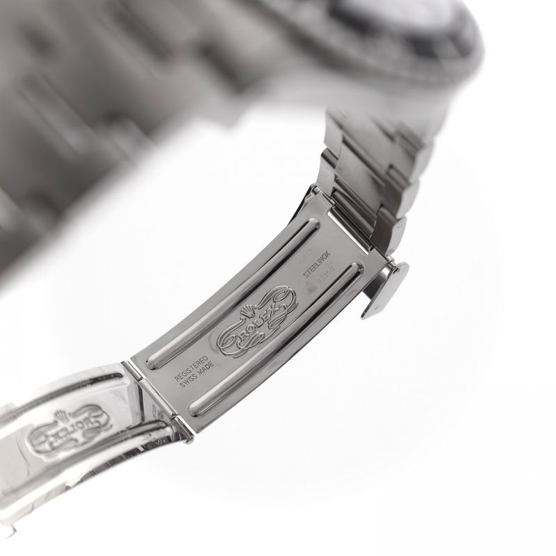 Image 13 of Rolex Submariner No Date '2-Liner' 14060; Automatic Watch