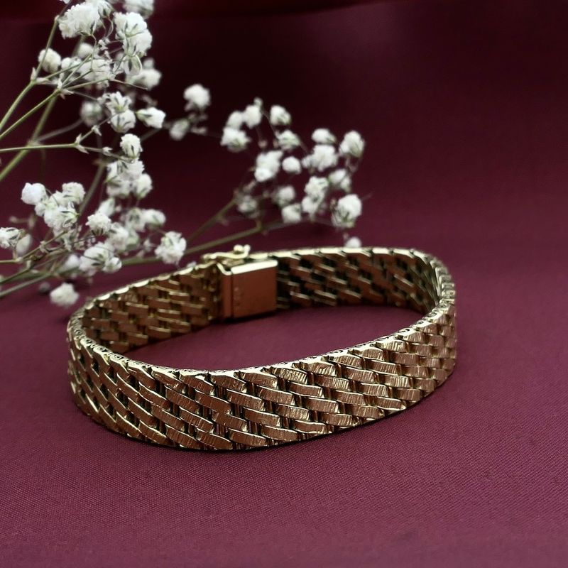 Image 2 of Gold fantasy link bracelet