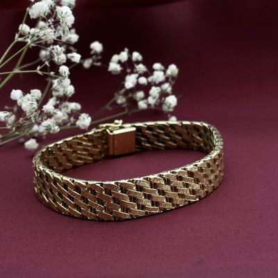 Gold fantasy link bracelet Image 2 of Gold fantasy link bracelet