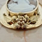 Image 4 of Gold brooch/pendant with cameo
