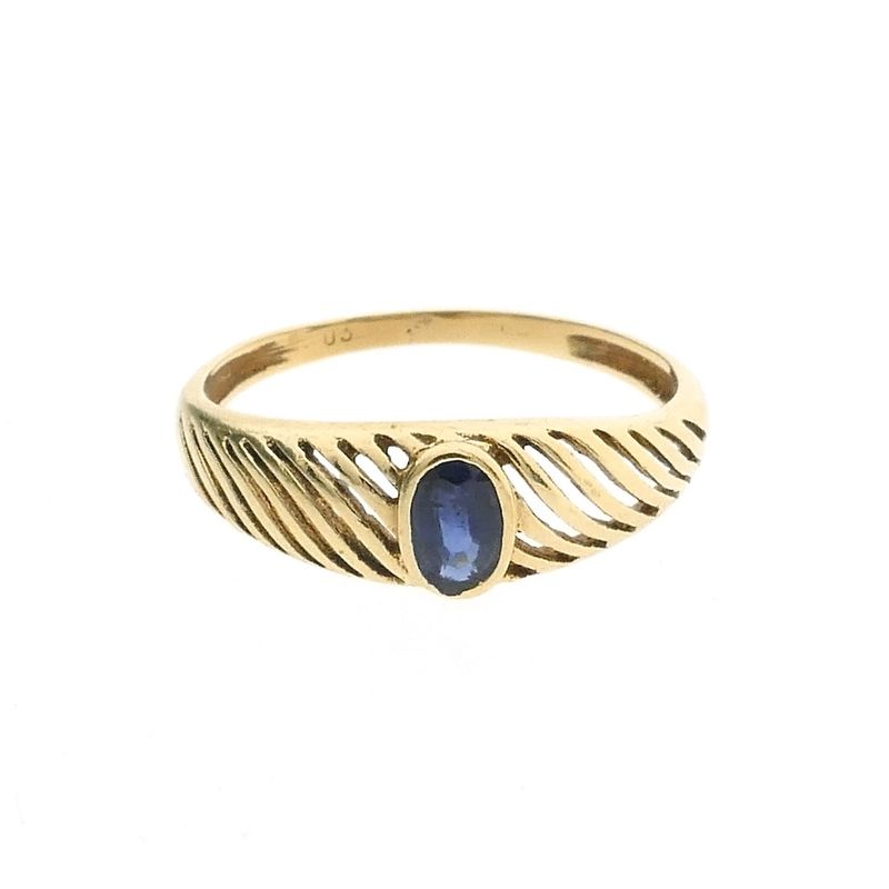 Image 7 of Gold ring with sapphire