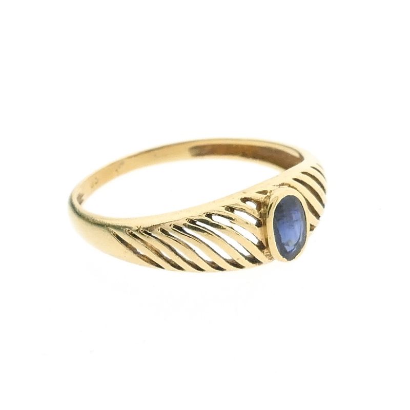 Image 5 of Gold ring with sapphire