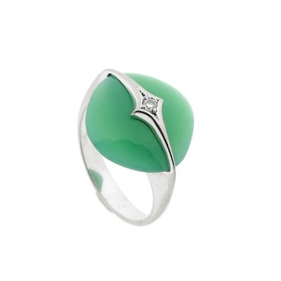 Image 1 of Gold ring with jade and diamond | 0.025 ct.