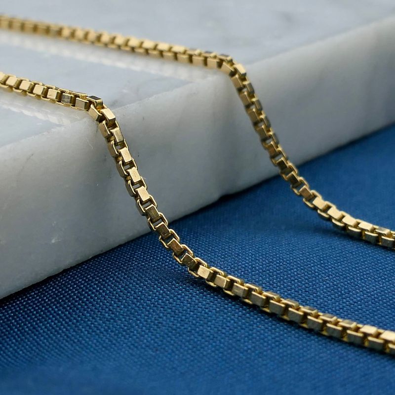 Image 2 of Golden Venetian link chain