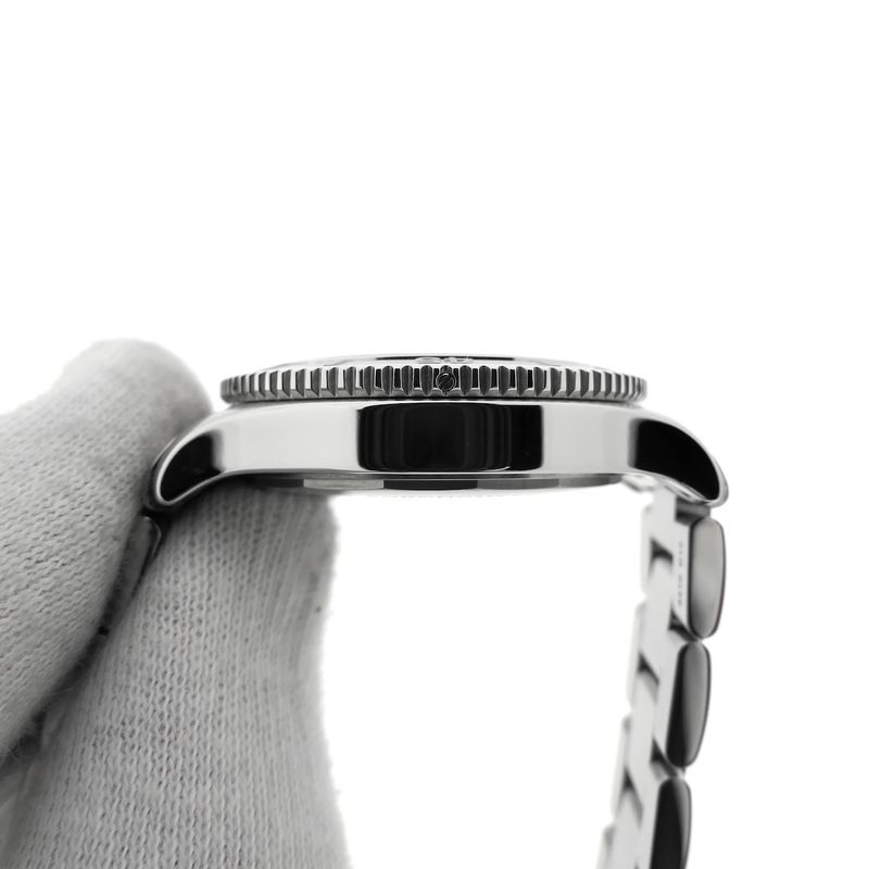 Image 11 of Breitling Superocean 36 A17316; Automatic unisex watch