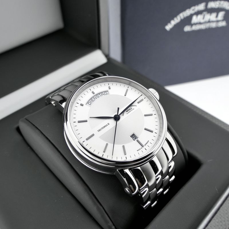 Image 18 of Mühle Glashütte Teutonia II M1-33-60; Automatic men's watch