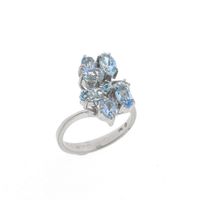 White gold cocktail ring with aquamarine