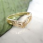 Image 8 of Gold ring with a meandering pattern | V-shape