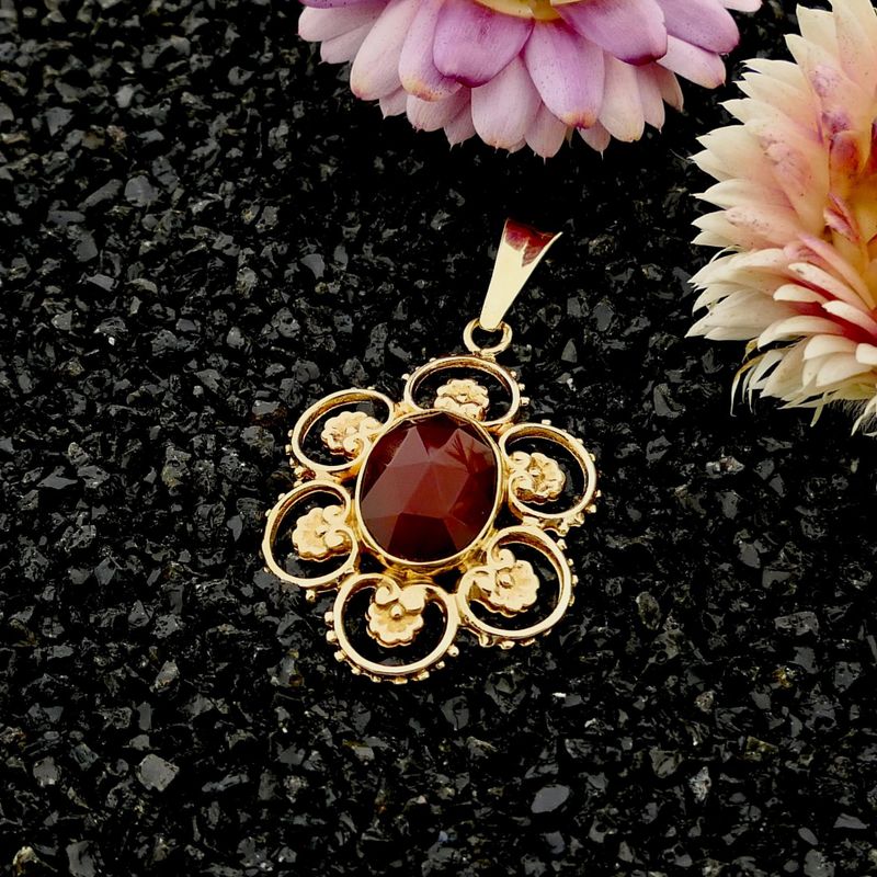 Image 2 of Vintage Floral Gold Pendant with Carnelian