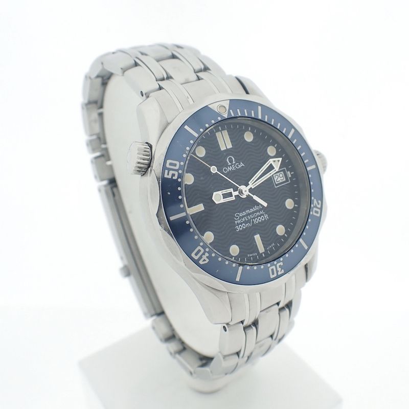 Image 3 of Omega Seamaster Bond 300m; Unisex diving watch