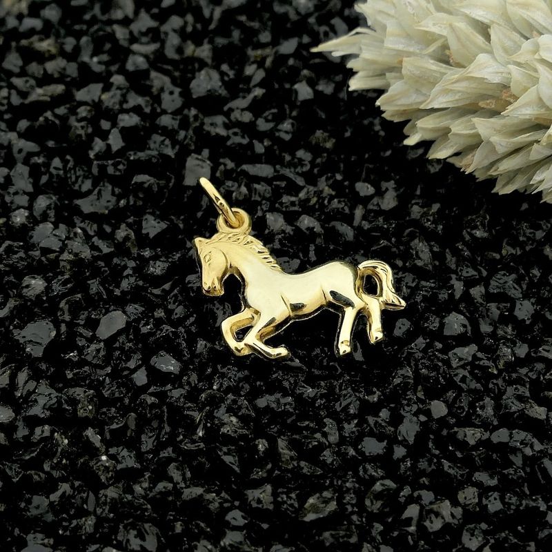 Image 2 of Gold pendant of a horse