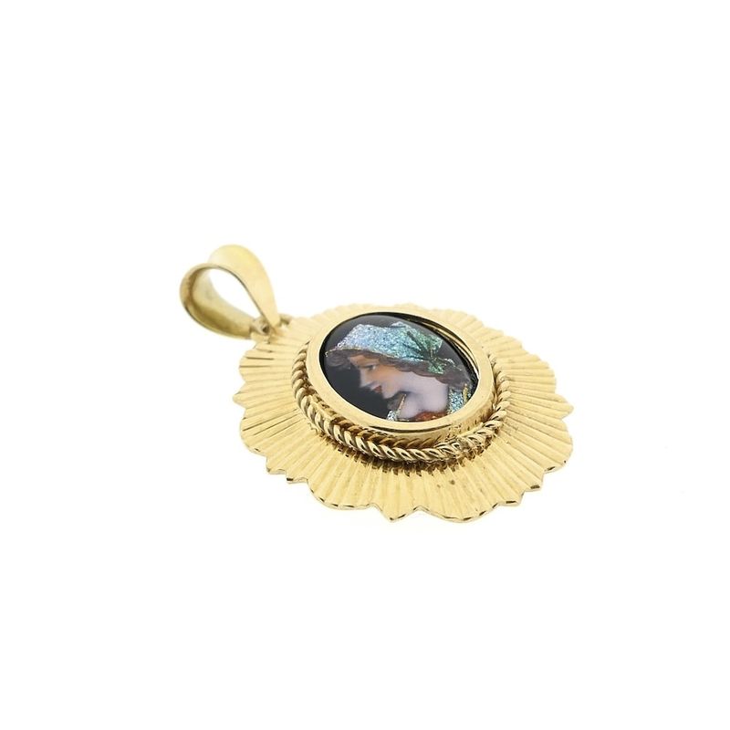 Image 3 of Gold pendant with enamel portrait | Vintage/antique