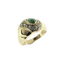 Vintage gold ring with emerald