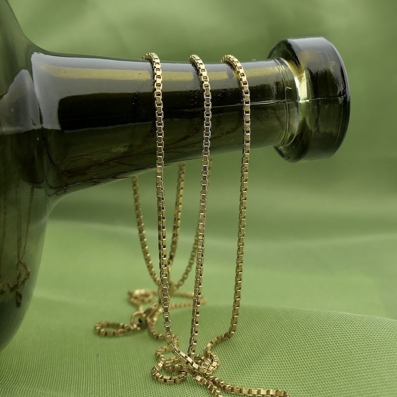 Image 7 of Golden Venetian link chain